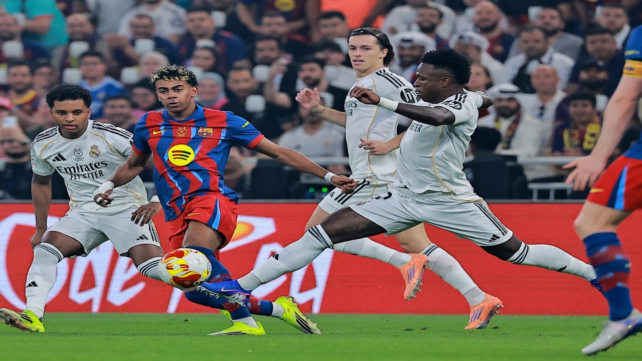 موعد كلاسيكو الدوري الإسباني بين برشلونة وريال مدريد والقنوات الناقلة وتفاصيل اللقاء